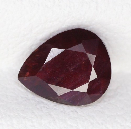 Ruby unheated pear cut - unheated,