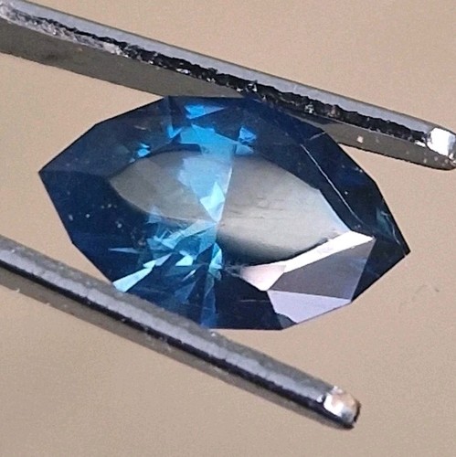 Unbeheizter blauer saphir - unbeheizter,