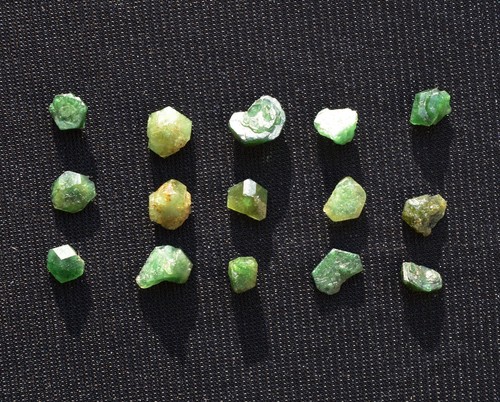 Lot uvite roh burma - uvite, 24,55ct